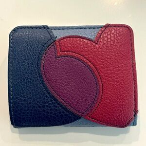 RELIC Takeaway Flap Hearts Bifold Leather Wallet Blue Red